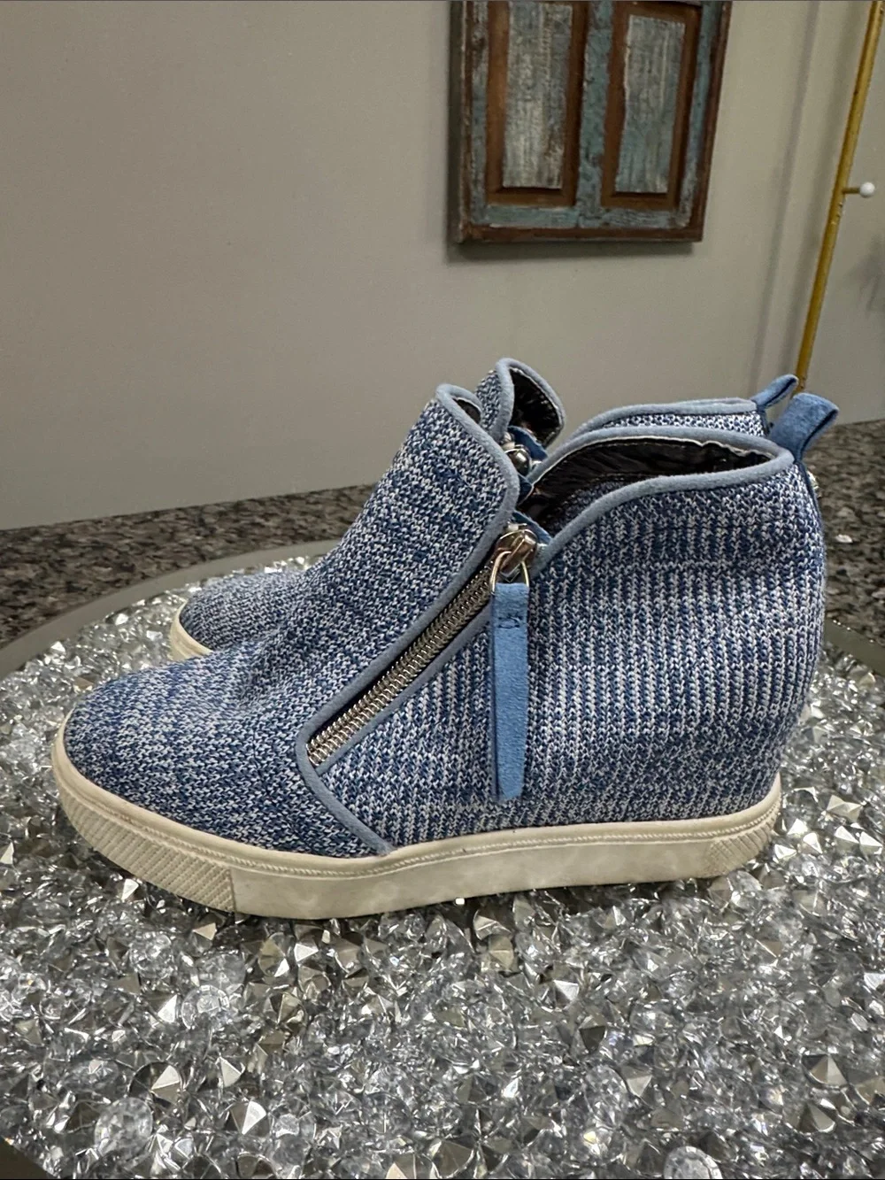 Steve Madden Blue Knit Wedge Sneaker with Side Zip EUC 1